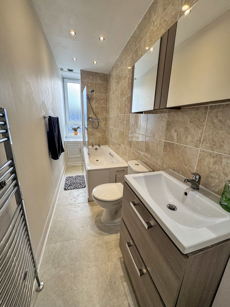 Crathie Drive Thornwood